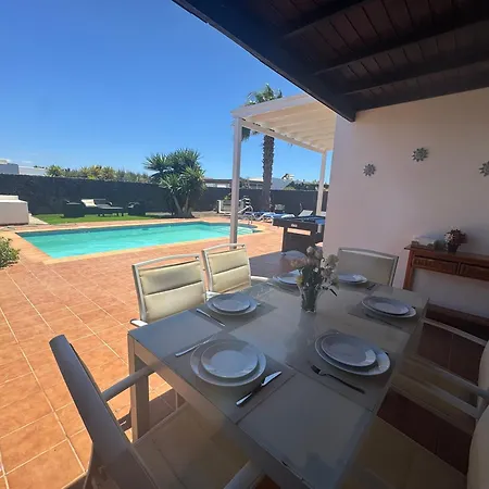 Вилла Sarah Коста Бланка